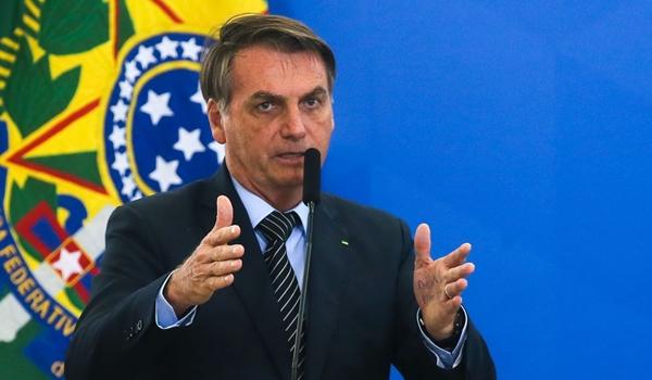 Bolsonaro autoriza envio das Forças Armadas para o Ceará