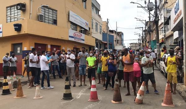 Comerciantes do Nordeste de Amaralina protestam após prorrogação de medidas restritivas
