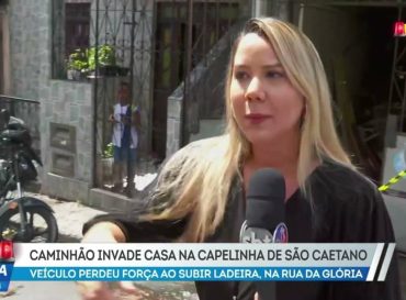 Alô Juca: Caminhão perde força em ladeira e invade casa em Capelinha de são Caetano