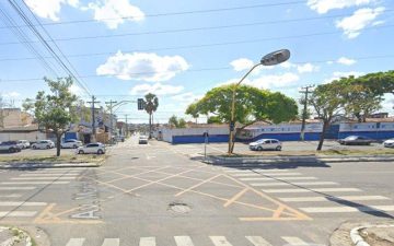 Ciclista morre em acidente envolvendo carro e ônibus em Feira de Santana