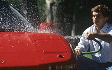 Carro que pertencia ao piloto Ayrton Senna está à venda por R$ 3,1 milhões