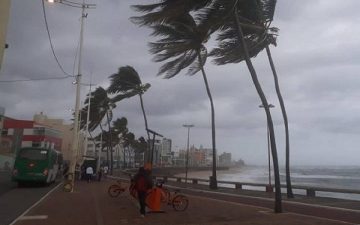 Chuvas em Salvador já superam quase o triplo da média histórica para abril, diz Codesal