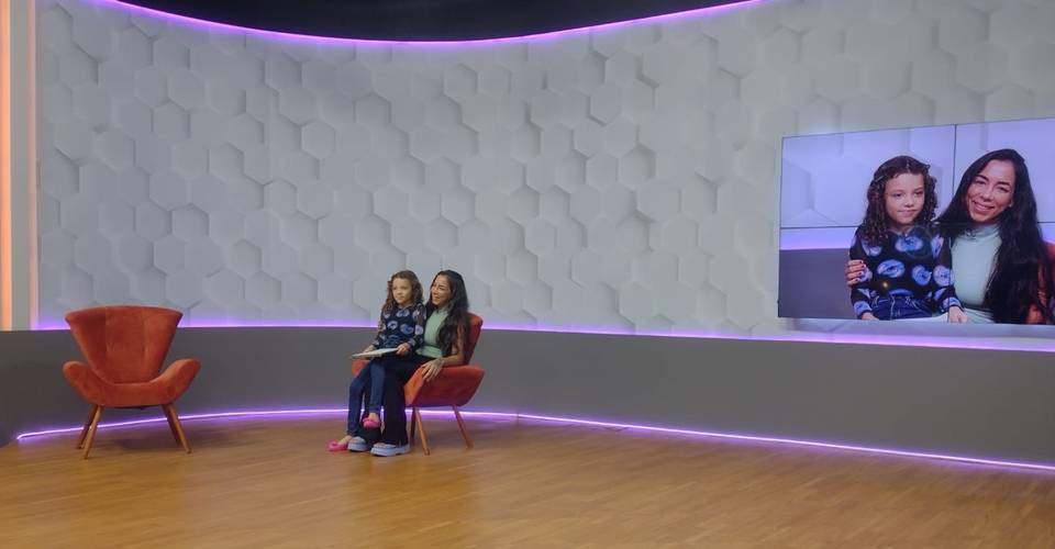 'Qual é a melhor parte da maternidade?': filhos entrevistam mães em especial da TV Aratu