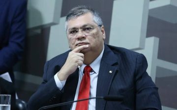 Dino exige que Lula, Pacheco e Lira se expliquem sobre suposto uso indevido do orçamento