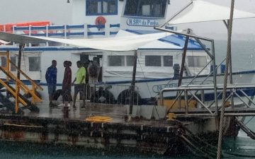 Devido ao mau tempo, operação da travessia Salvador-Mar Grande está suspensa