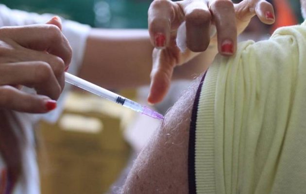 Vacinação contra gripe acontece em 39 postos, neste sábado (27), em Salvador